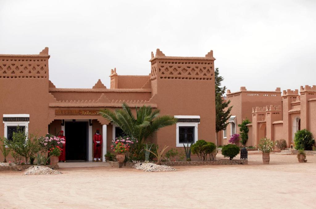 Kasbah Tizzarouine Acomodação com café da manhã Boumalne Exterior foto